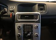 Volvo V60 16