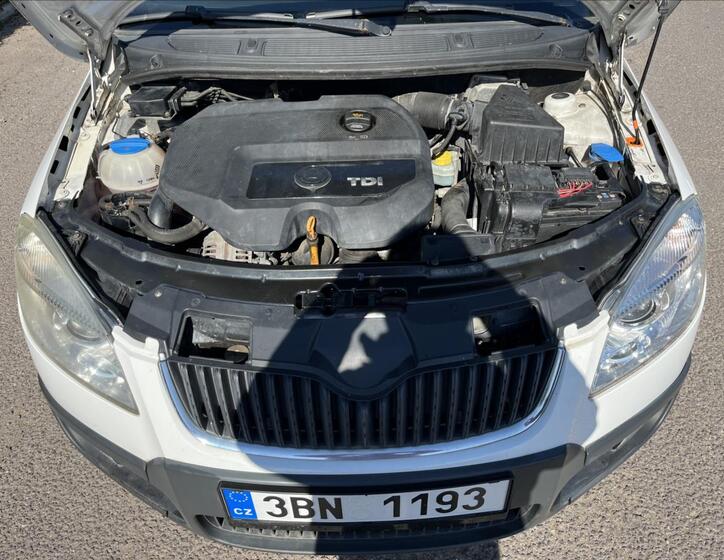 Škoda Roomster 22