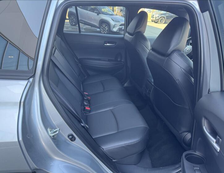Toyota Corolla Cross 9