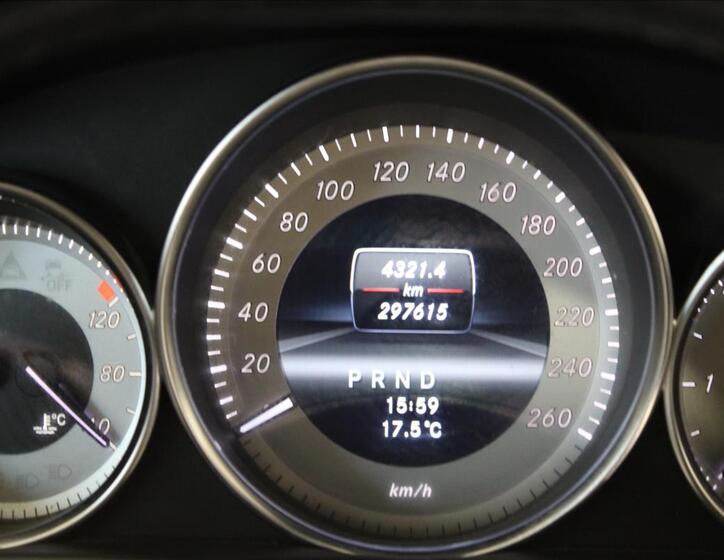 Mercedes-Benz Třídy C 24
