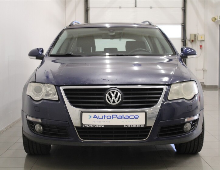 Volkswagen Passat 2