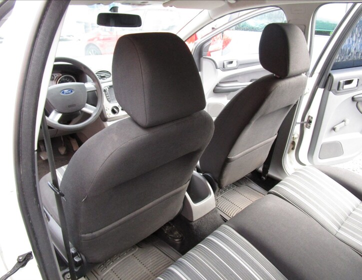 Ford Focus 24