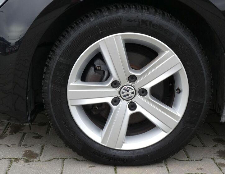 Volkswagen Golf 21