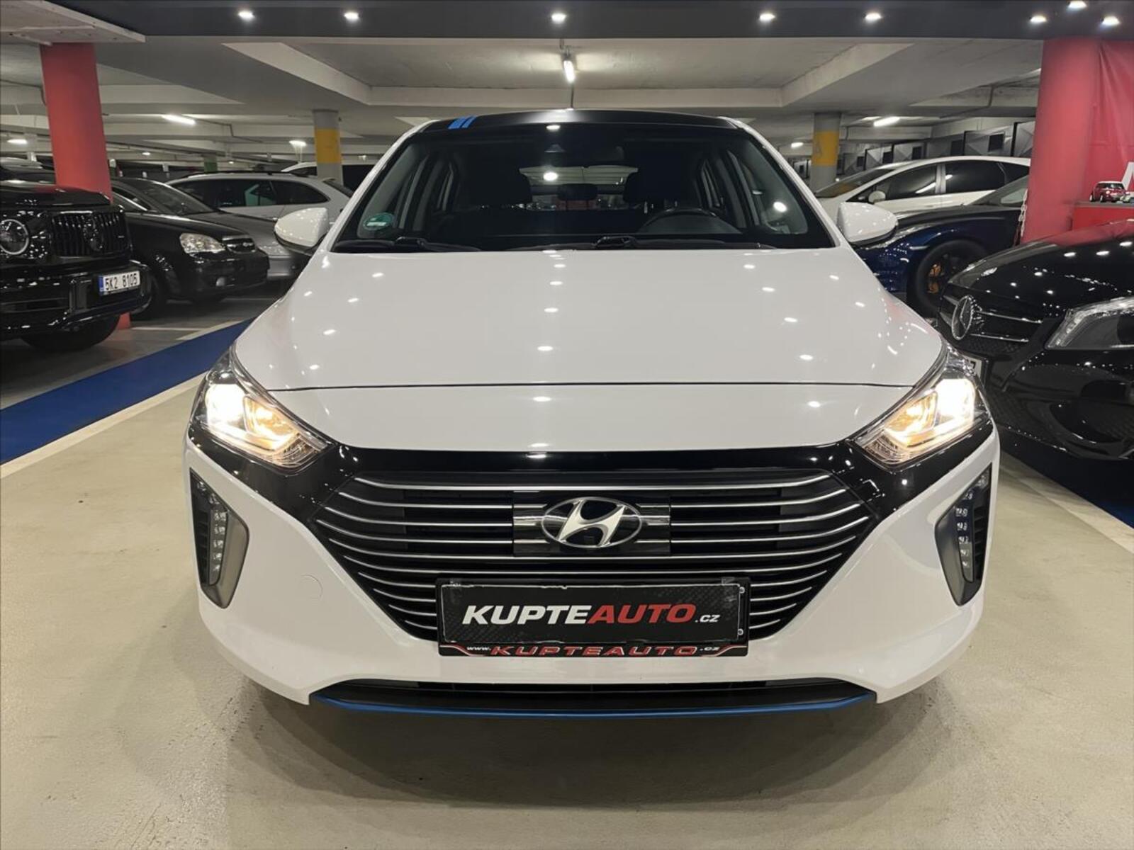 Hyundai IONIQ 8