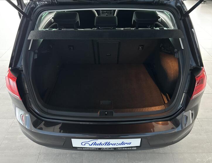 Volkswagen Golf 27