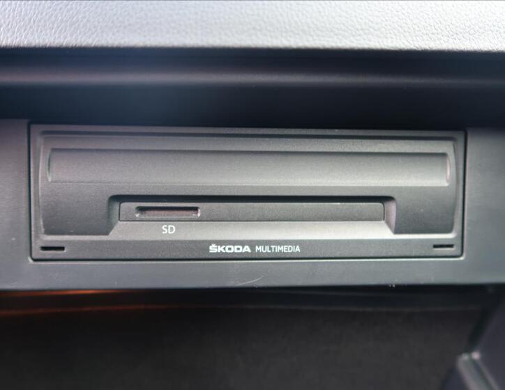 Škoda Octavia 16