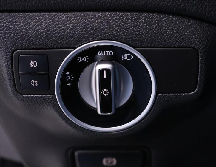 Mercedes-Benz GLA 19