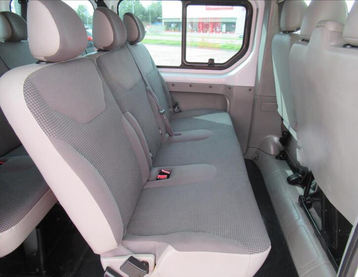 Opel Vivaro 19