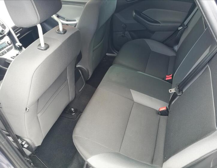 Ford Focus 14