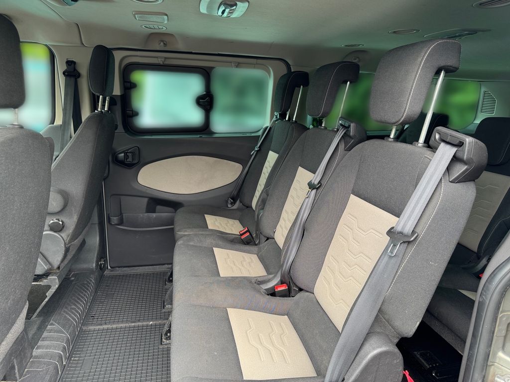 Ford Tourneo Custom