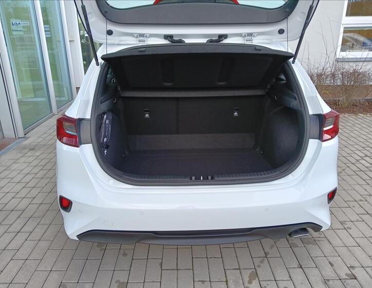 KIA Ceed 5