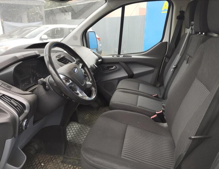Ford Transit 7