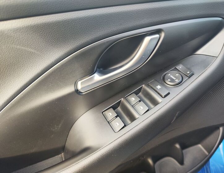 Hyundai i30 25