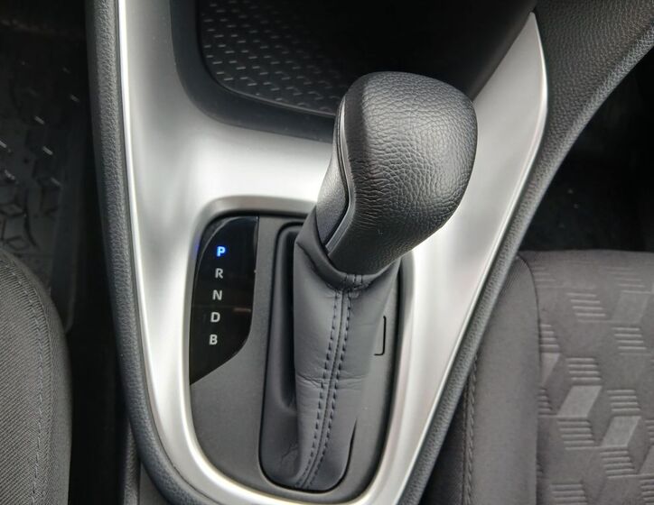 Toyota Yaris 25