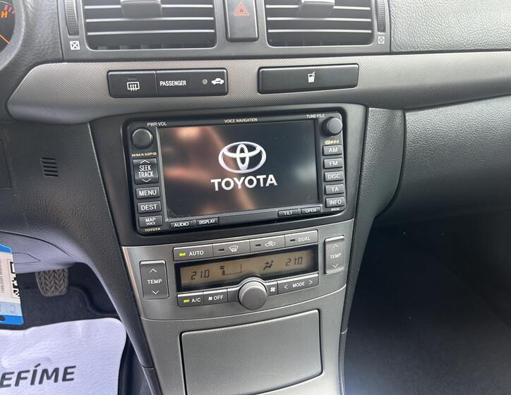 Toyota Avensis 59
