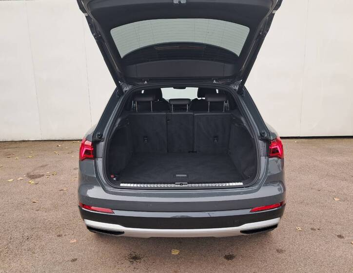 Audi Q3 29