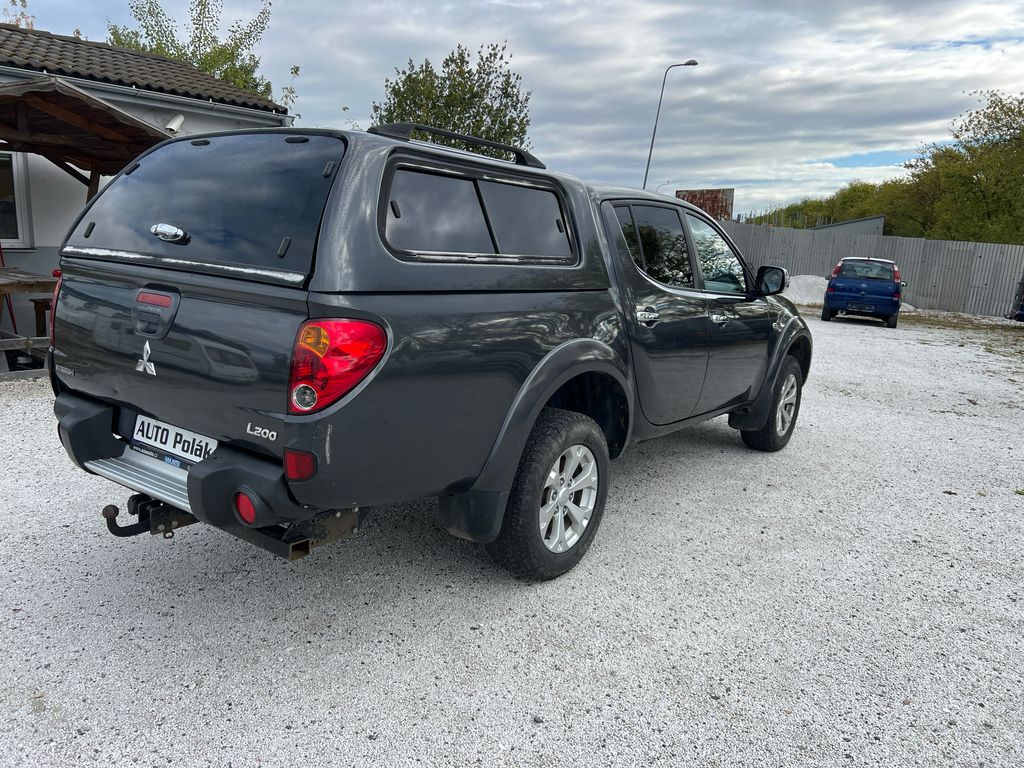 Mitsubishi L200