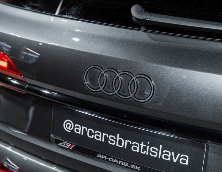 Audi Q7 22