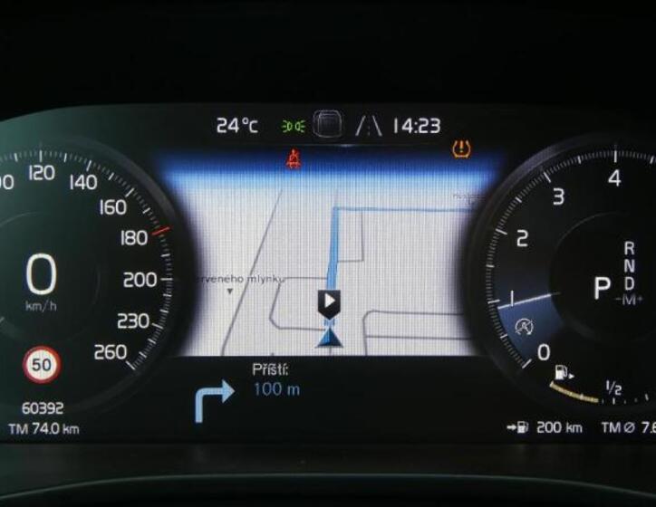Volvo XC40 13