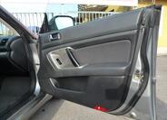 Subaru Legacy 21