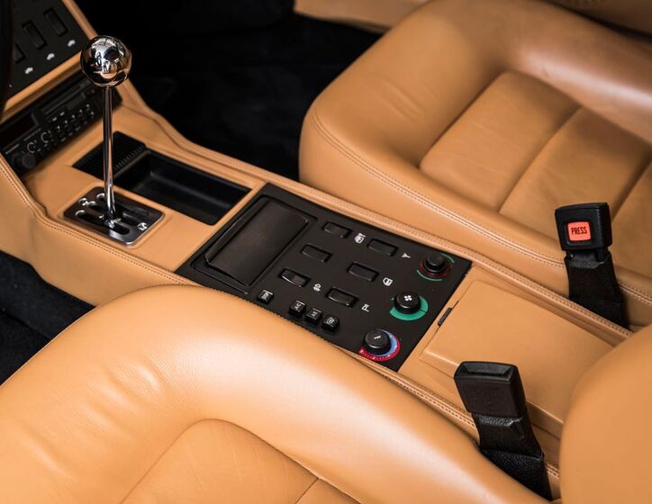 Ferrari Mondial 17