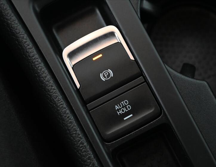 Volkswagen Golf 25