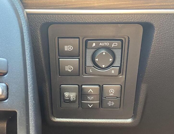 Toyota Land Cruiser 32