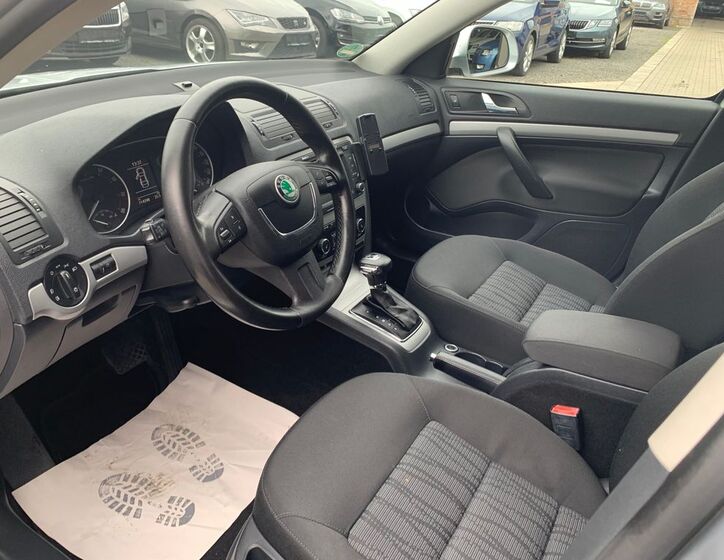 Škoda Octavia 14