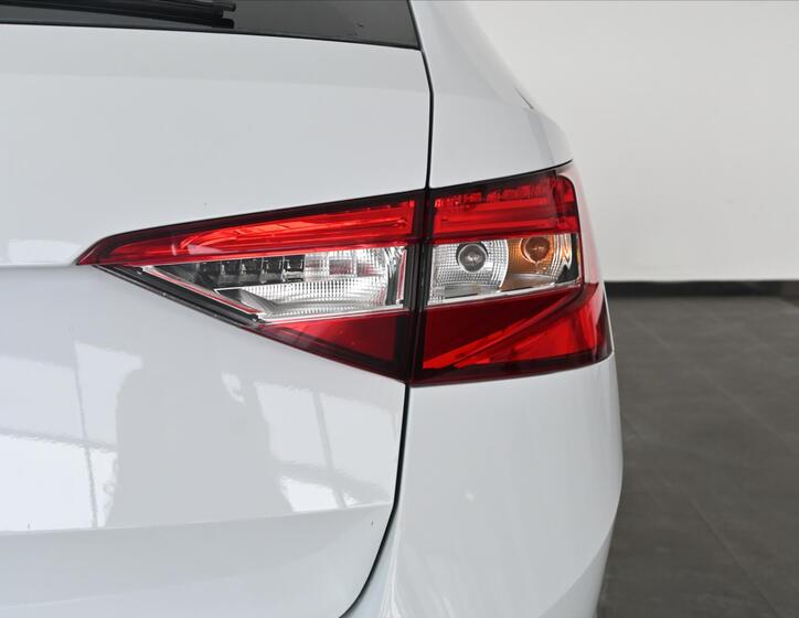 Škoda Superb 33