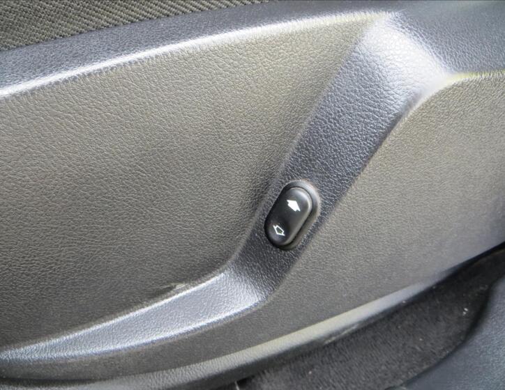 Ford Galaxy 14