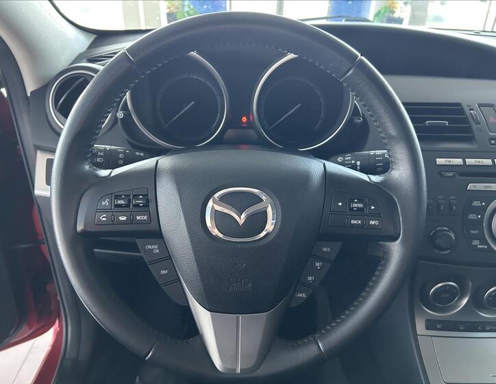 Mazda 3 10