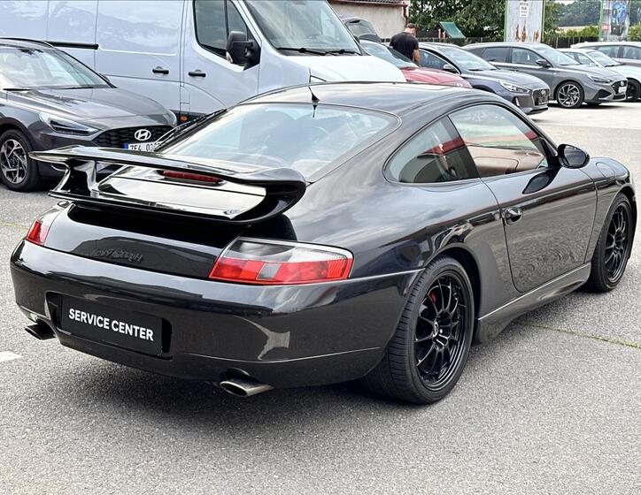 Porsche 911 4
