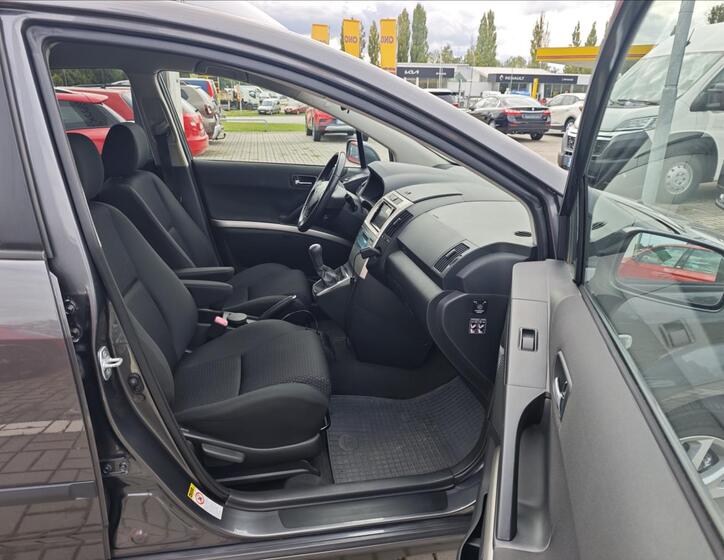 Toyota Corolla Verso 16