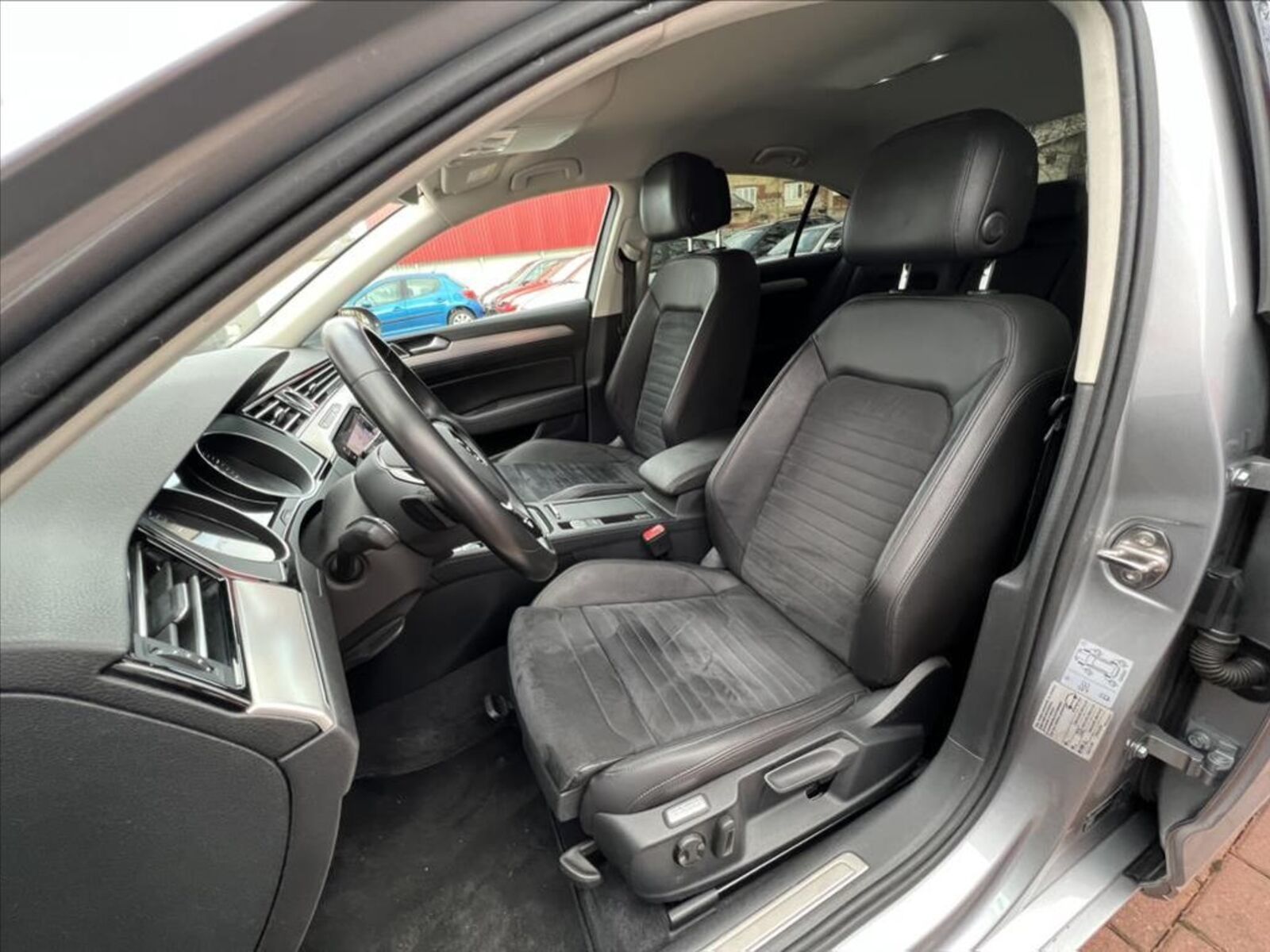 Volkswagen Passat 13