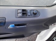 Volkswagen Multivan 8