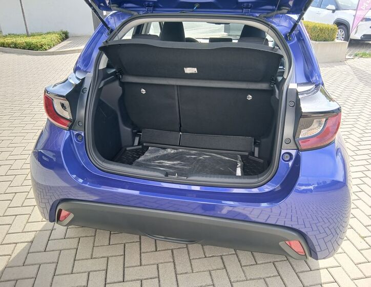 Toyota Yaris 13