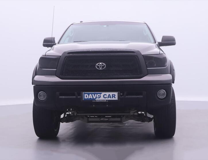 Toyota Tundra 2