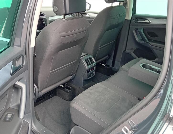 Volkswagen Tiguan 13