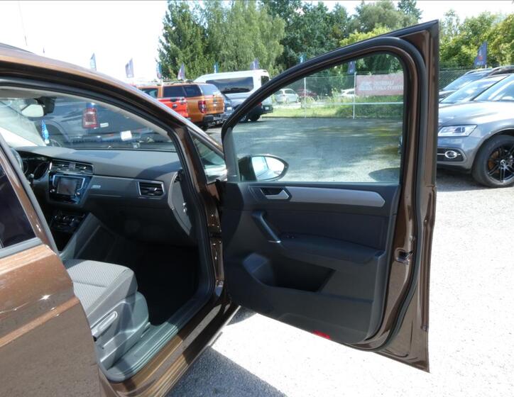 Volkswagen Touran 22