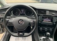 Volkswagen Golf 12