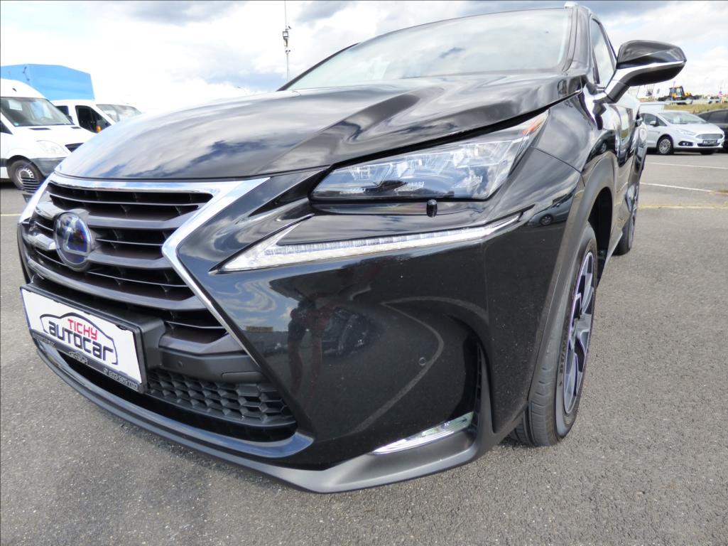 Lexus NX 300h