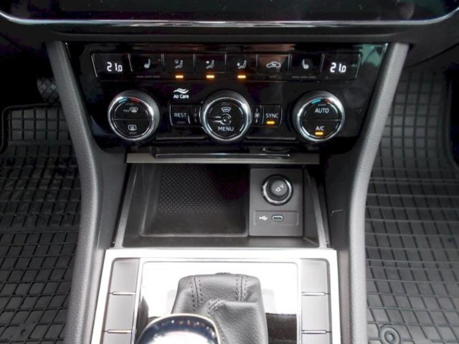 Škoda Superb 13