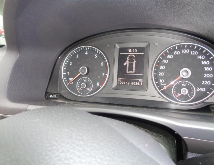 Volkswagen Touran 8