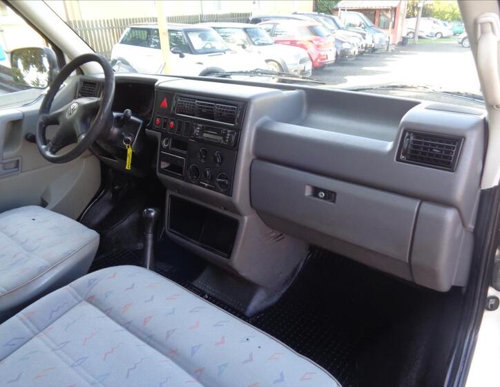 Volkswagen Transporter 11