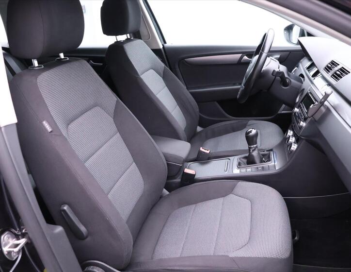 Volkswagen Passat 14