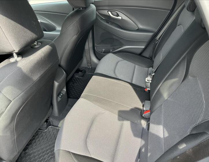 Hyundai i30 12