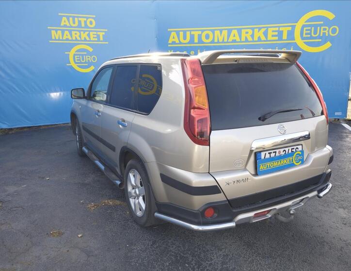 Nissan X-Trail 6