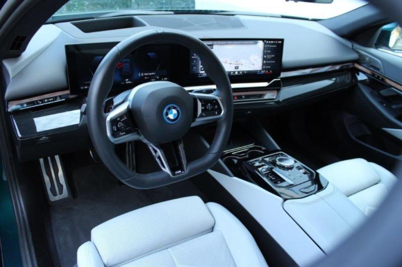 BMW i5