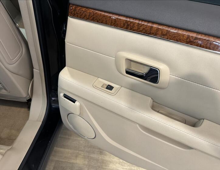 Cadillac SRX 19