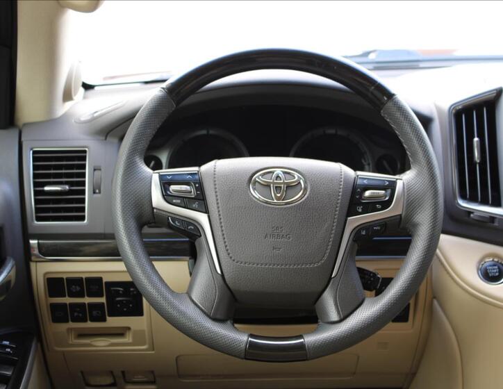 Toyota Land Cruiser 18